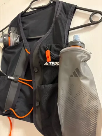 Lightweight Terrex Techrock Vest 5L bike de segunda mano — imagen 4 de 4