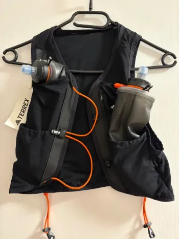 Lightweight Terrex Techrock Vest 5L bike de segunda mano