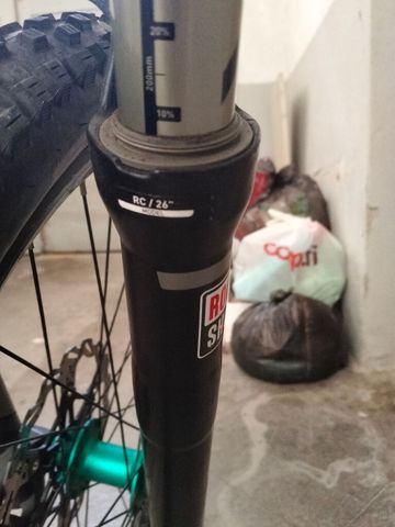 RockShox Downhill Fork 2014 bike usato — immagine 4 di 6