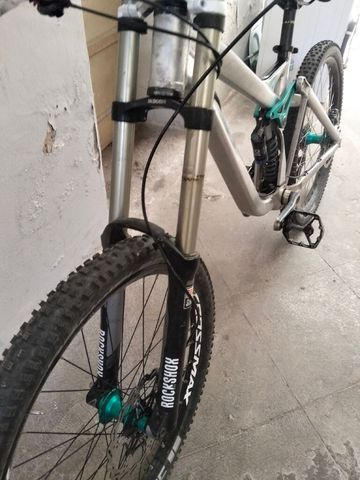RockShox Downhill Fork 2014 bike usato — immagine 1 di 6