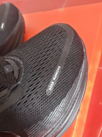 Używany Nike Vomero 18 bike — zdjęcie 7 z 12