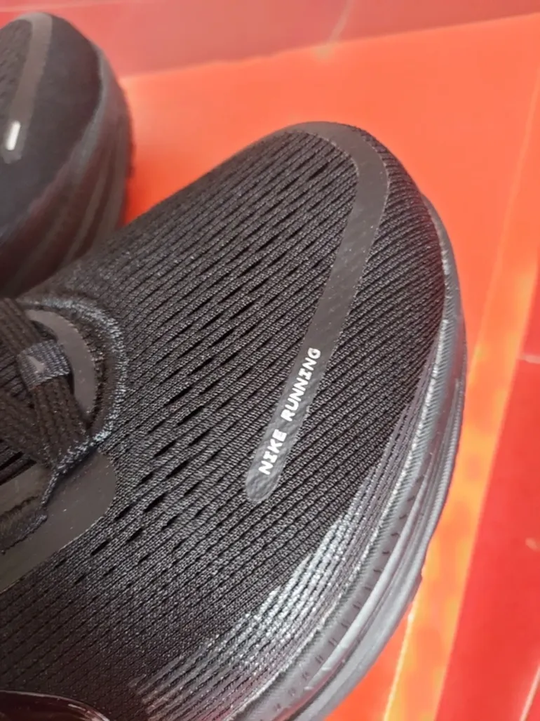 Używany Nike Vomero 18 bike — zdjęcie 7 z 12