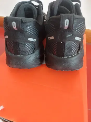 Używany Nike Vomero 18 bike — zdjęcie 11 z 12