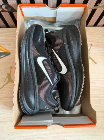 Używany Nike Vomero 18 bike — zdjęcie 8 z 9