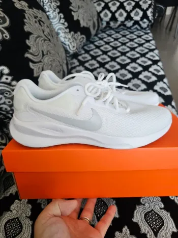 Nike Revolution 7 bike usato