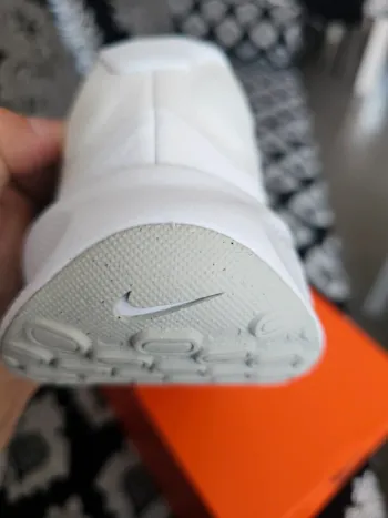 Nike Revolution 7 bike usato — immagine 15 di 15