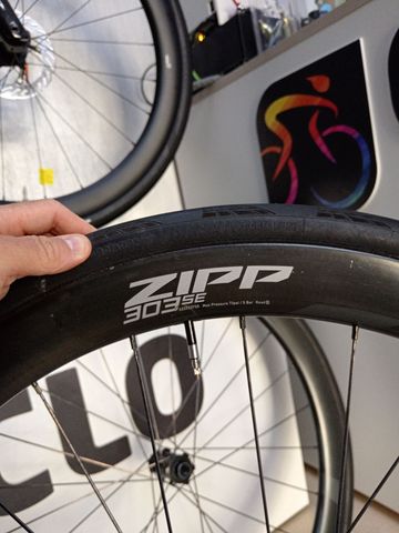 Zipp 303S 2024 bike usato — immagine 3 di 5