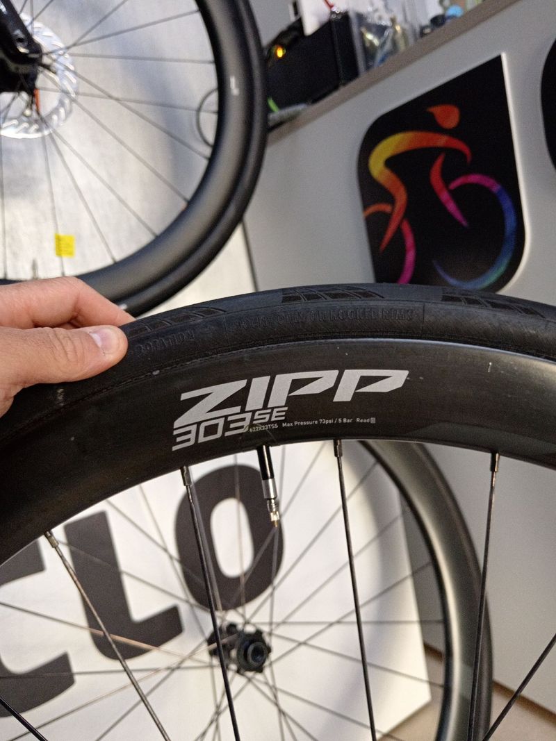 Zipp 303S 2024 bike usato — immagine 3 di 5
