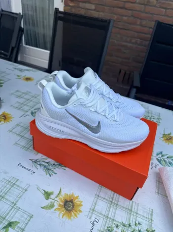 Używany Nike Vomero 18 bike