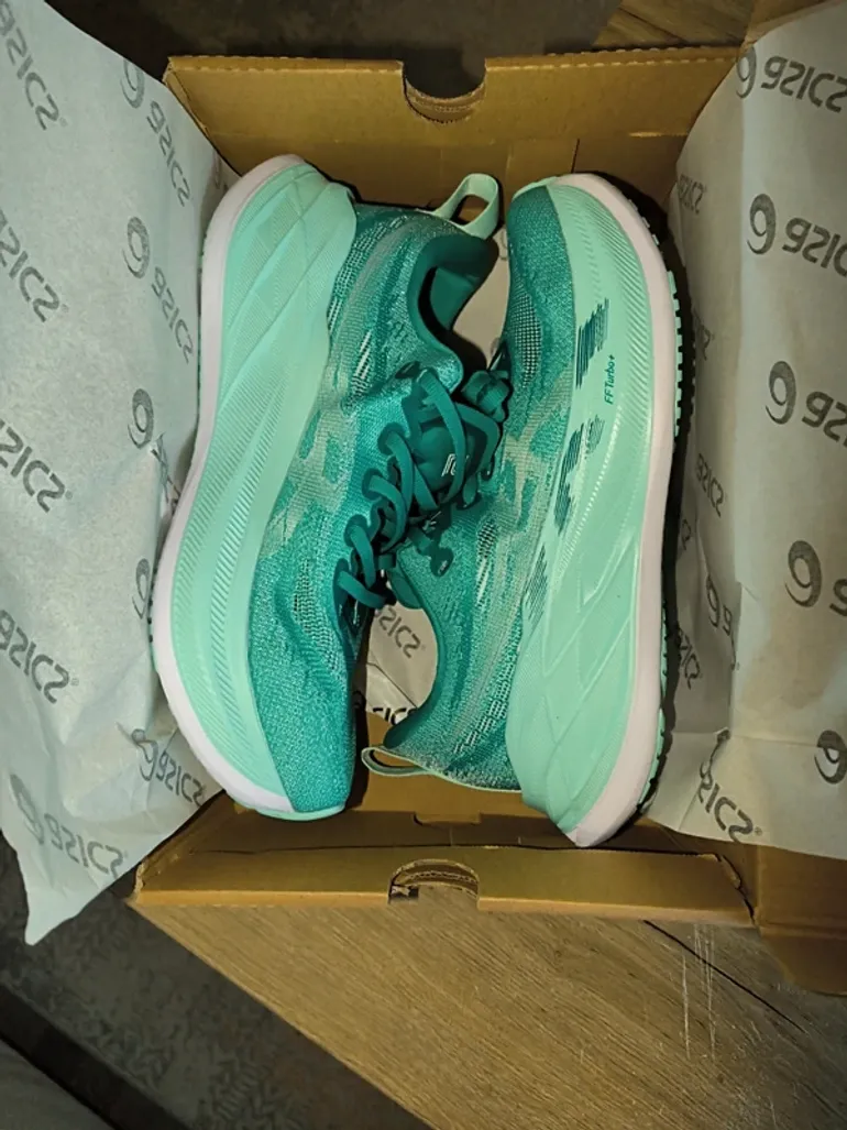 Gebrauchtes Asics Superblast 2 bike — Bild 2 von 4