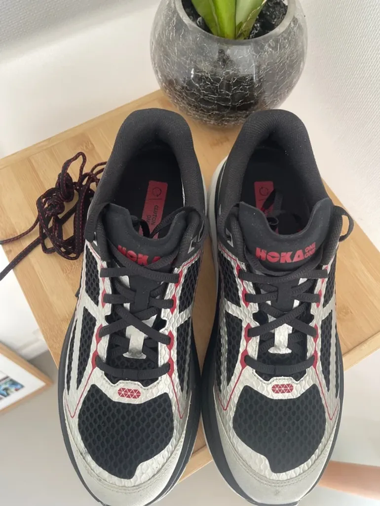 Used Hoka taille 44 bike — image 4 of 9