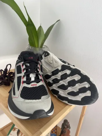 Used Hoka taille 44 bike — image 5 of 9