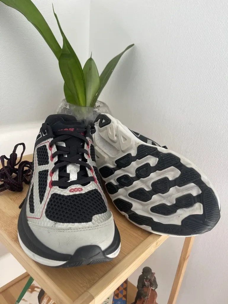 Used Hoka taille 44 bike — image 5 of 9