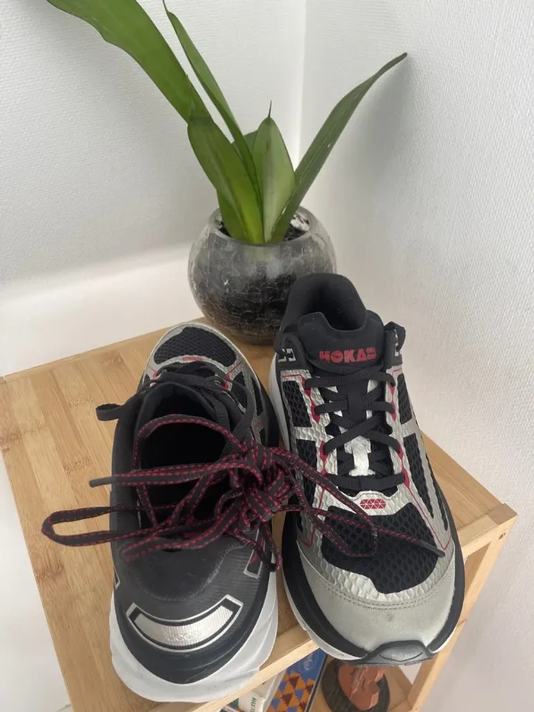 Used Hoka taille 44 bike — image 8 of 9