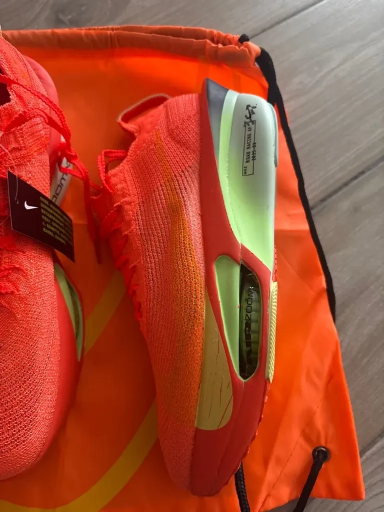 Nike Air Zoom Alphafly Next% 3 bike d'occasion — image 4 sur 9