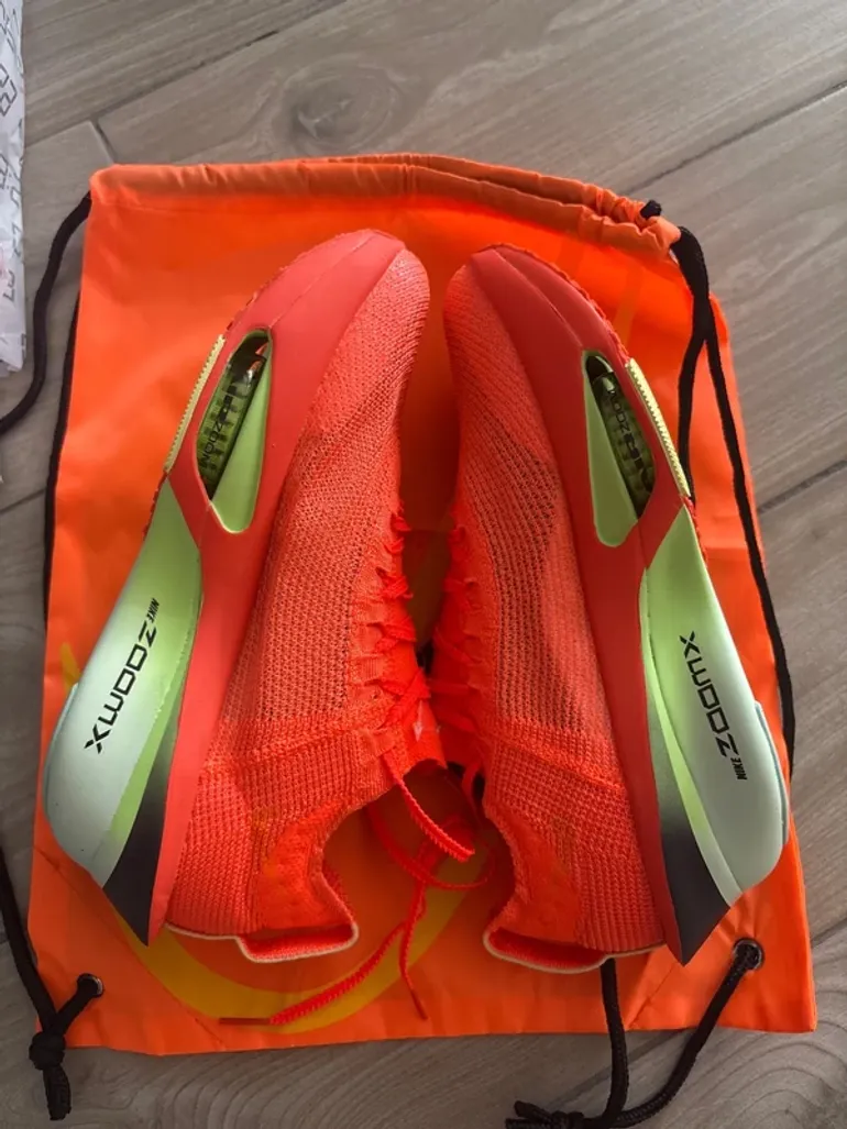 Nike Air Zoom Alphafly Next% 3 bike d'occasion — image 6 sur 9