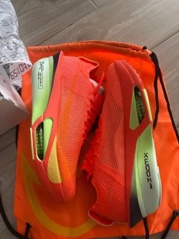 Nike Air Zoom Alphafly Next% 3 bike d'occasion — image 2 sur 9