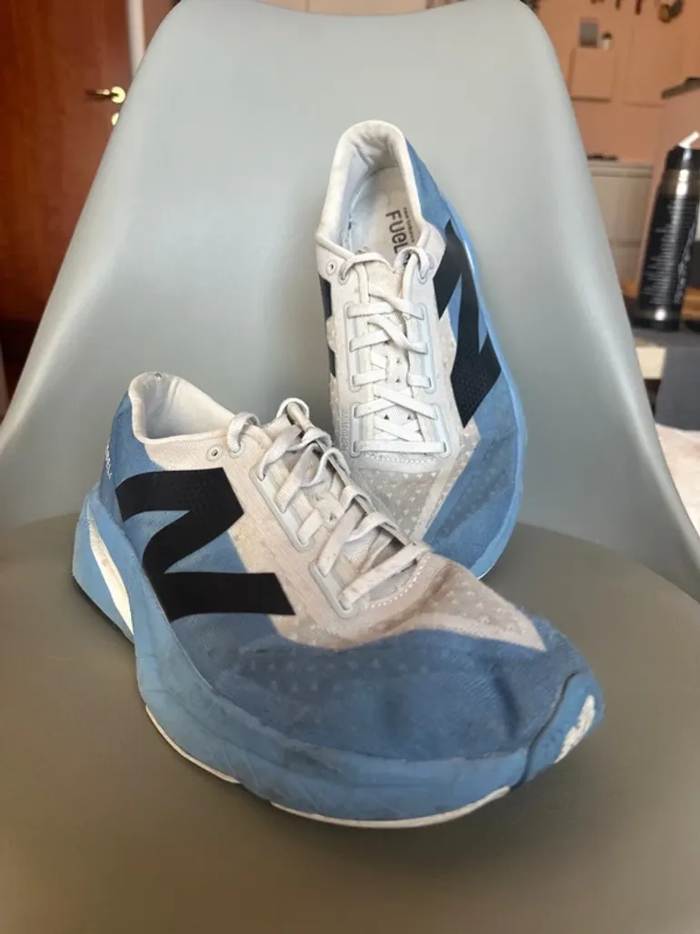 New Balance FuelCell Rebel bike d'occasion — image 4 sur 7