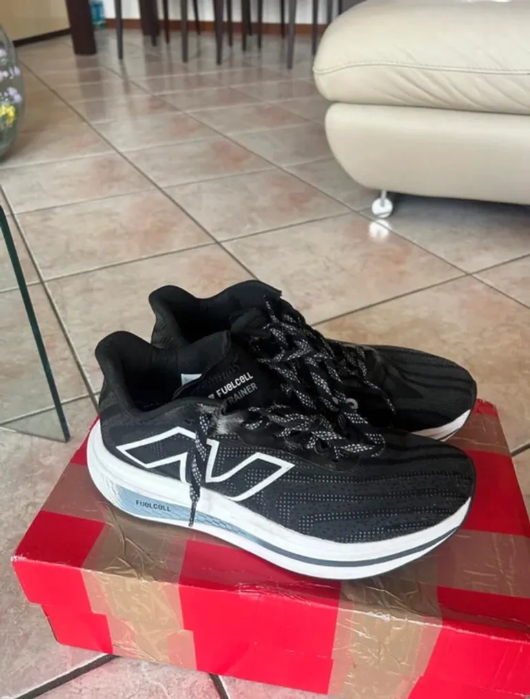 New Balance FuelCell SuperComp bike d'occasion — image 3 sur 8