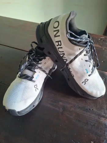 Scarpa ON Running bike usato — immagine 3 di 12