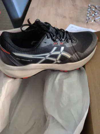 Gebrauchtes Asics Gel Venture 11 bike