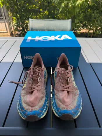 Hoka Speedgoat 6 bike d'occasion — image 2 sur 4