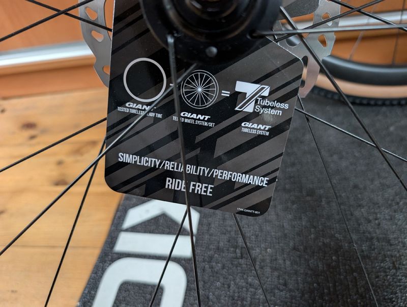 Giant CXR2 Wheels 2025 bike d'occasion — image 2 sur 7