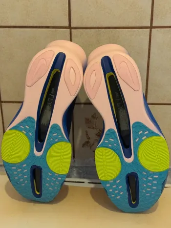 Used Nike Alphafly 3 bike — image 4 of 5