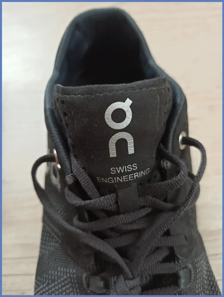Used Lightweight On Running Chaussure de course noire taille 44 bike — image 7 of 9