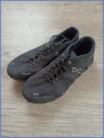 Used Lightweight On Running Chaussure de course noire taille 44 bike