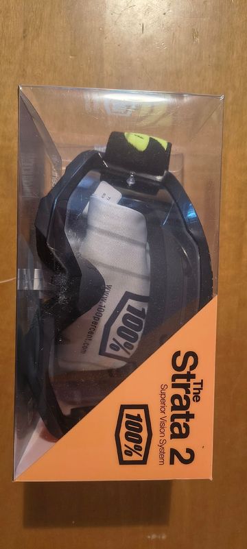 Used 100% Strata 2 Goggles 2024 Cycling Accessories