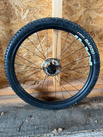 Used Shimano MT500 2025 bike — image 2 of 4