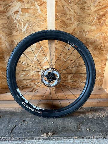 Used Shimano MT500 2025 bike — image 4 of 4
