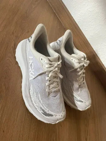 Hoka Stinson 7 bike d'occasion — image 2 sur 6