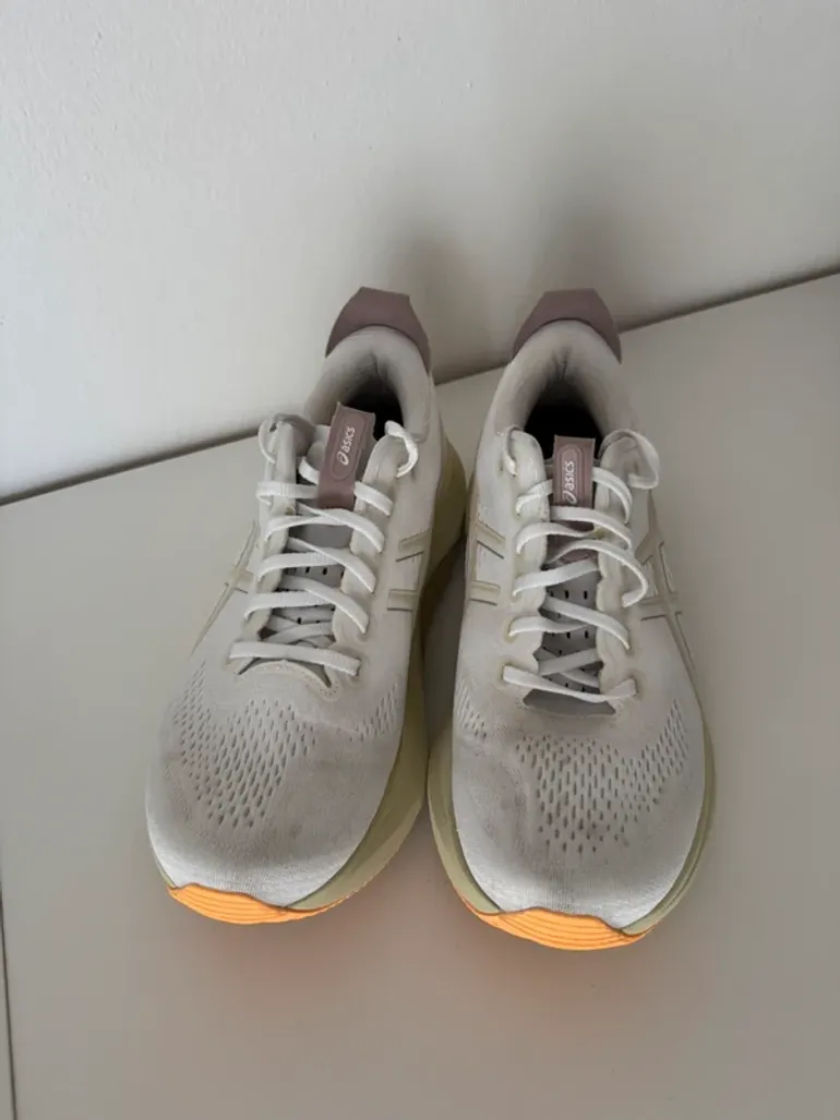 Używany Asics Gel Kayano 32 bike — zdjęcie 2 z 7