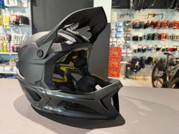 Used Troy Lee Designs Stage 2025 bike — image 1 of 8