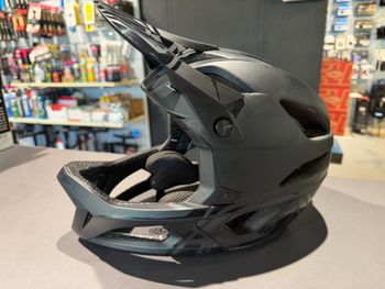 Brugt Troy Lee Designs Stage 2025 bike — billede 3 af 8