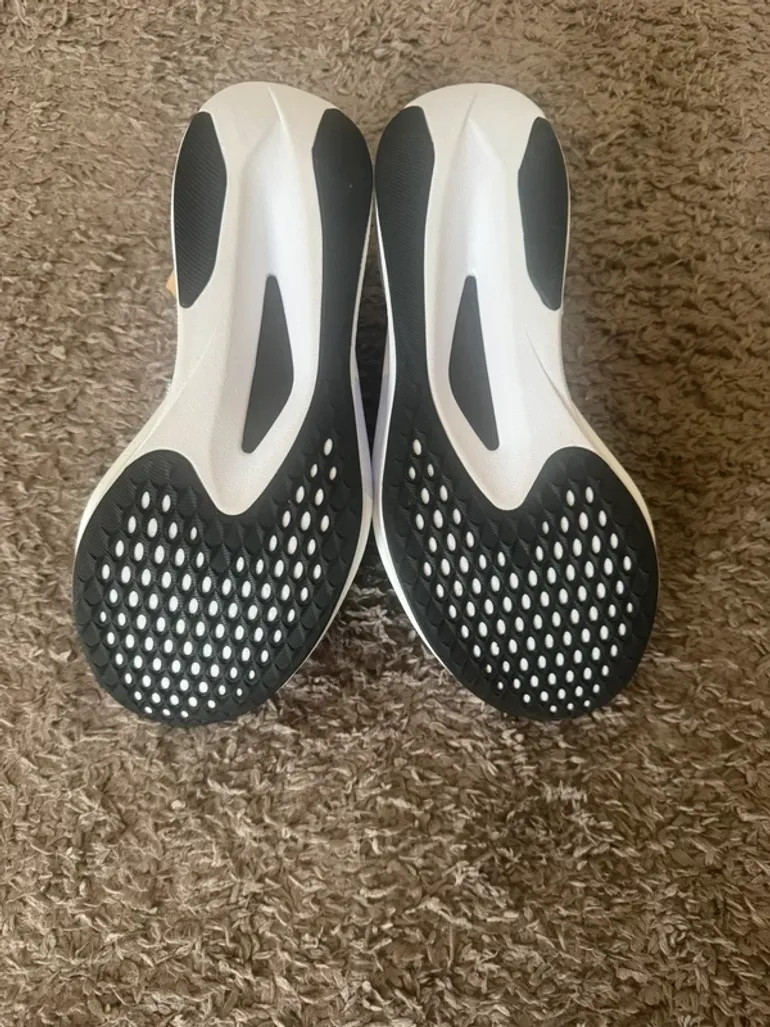 Używany Asics Magicspeed 5 bike — zdjęcie 3 z 7