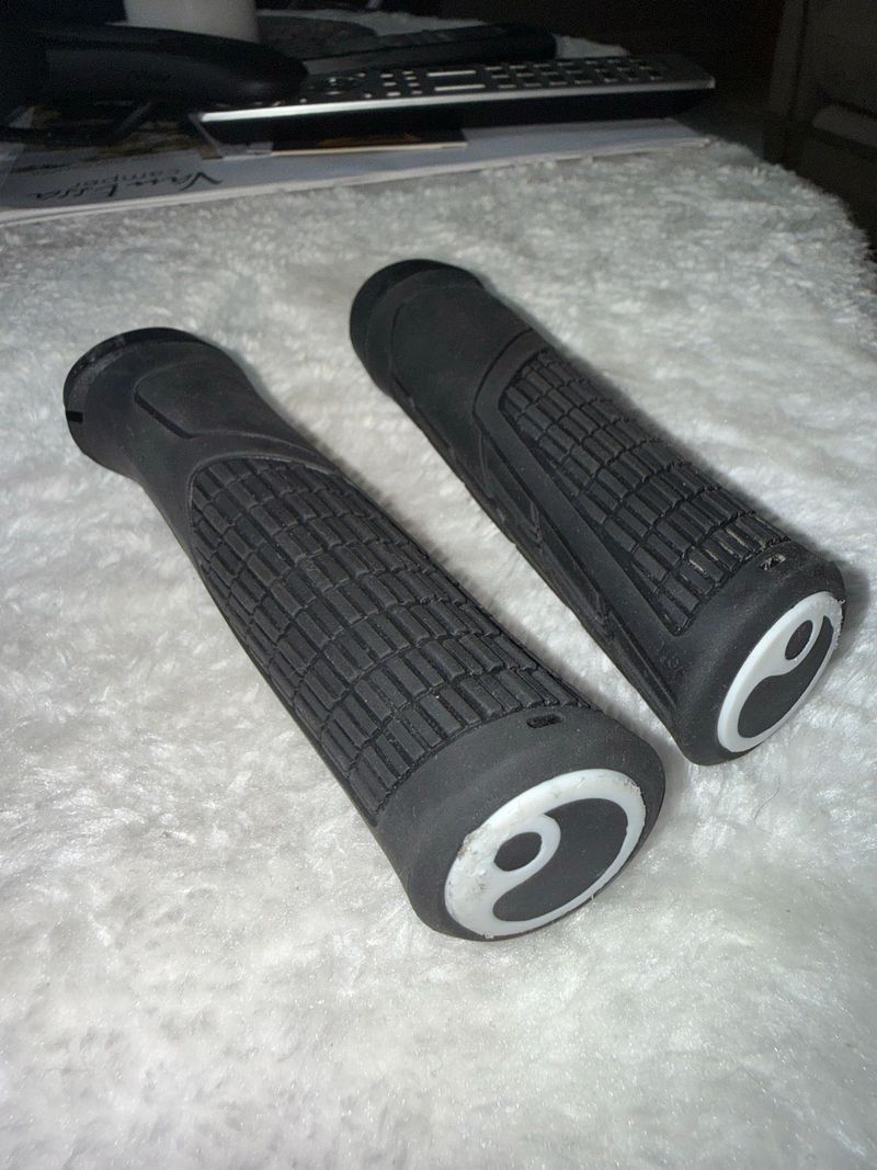 Used Ergon GE1 Evo MTB Grips Cockpit