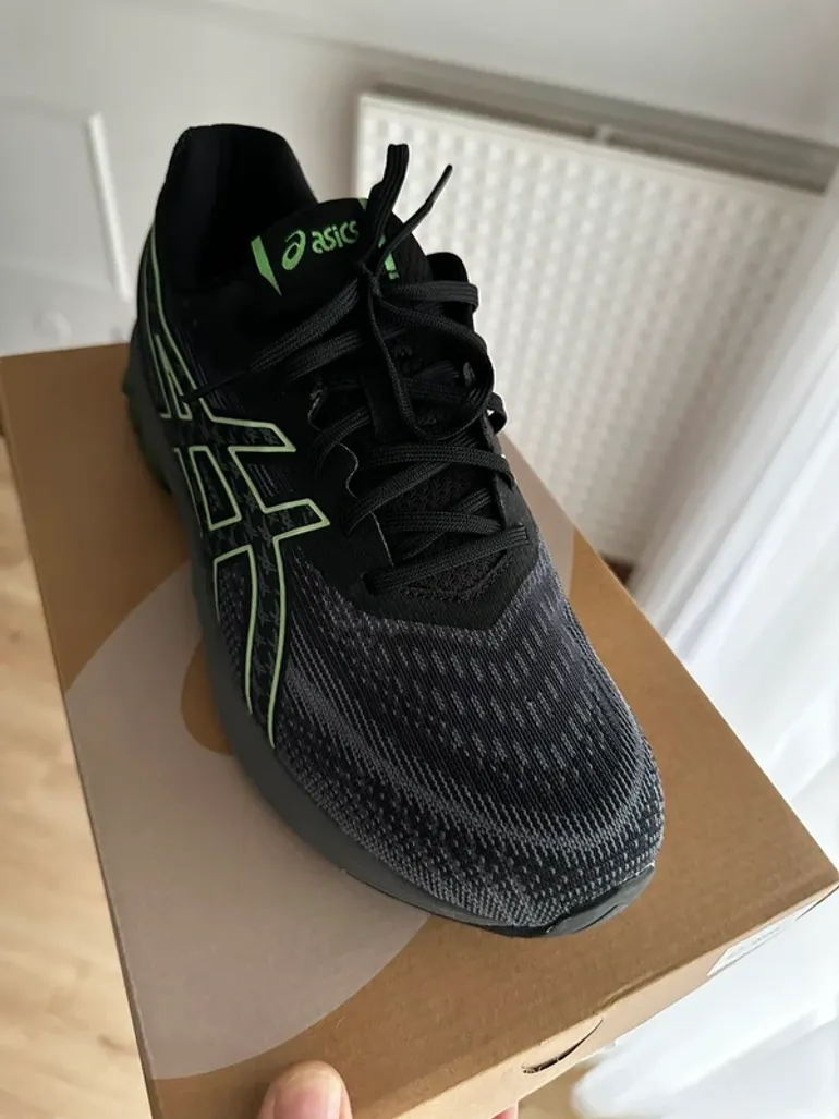 Gebrauchtes Asics Gel Quantum 180 bike — Bild 2 von 3