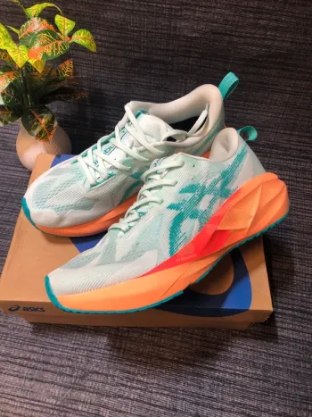Gebrauchtes Asics Novablast 5 bike