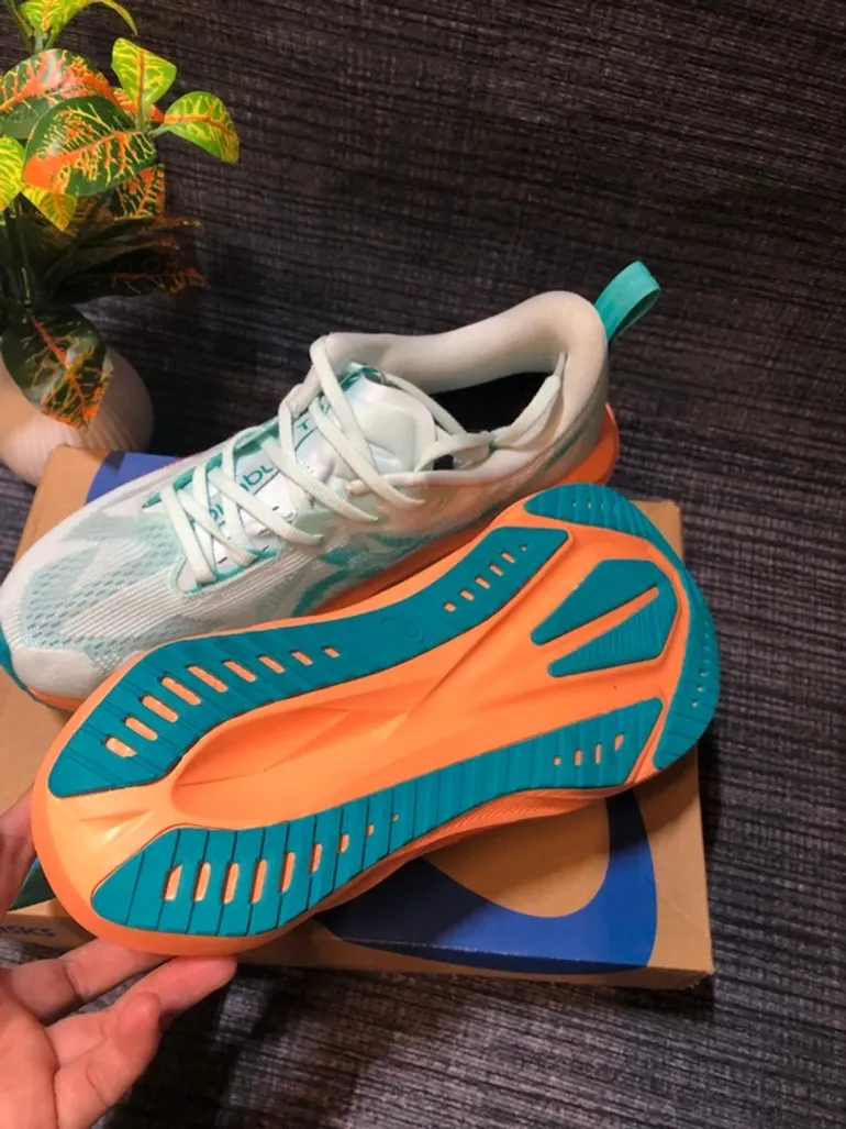 Gebrauchtes Asics Novablast 5 bike — Bild 7 von 8