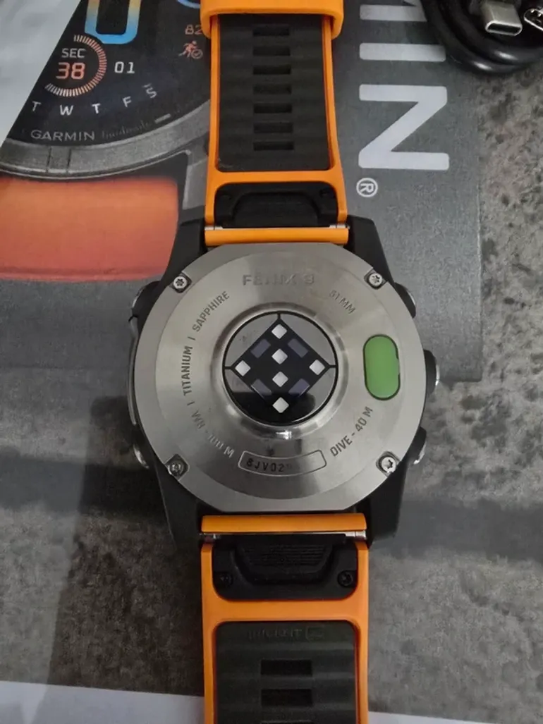 Garmin fenix 8 amoled 51 mm bike d'occasion — image 3 sur 6