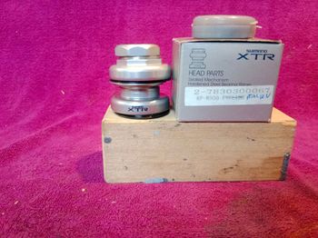 Použité Serie sterzo 1"Shimano XTR HP-M900 NOS-NIB mtb, mountain bike bike