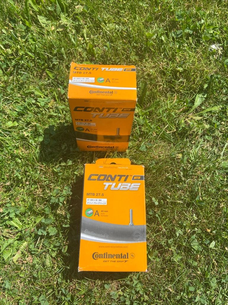 Used Continental Lot de 2 chambres à air 27.5x1,75 shrader bike — image 1 of 2