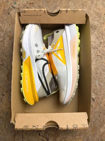 Used Nike ZoomX Zegama Trail 2 bike — image 2 of 8