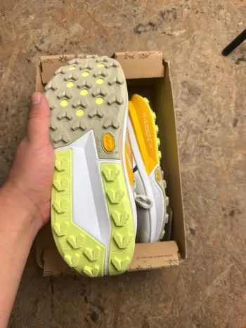 Used Nike ZoomX Zegama Trail 2 bike — image 5 of 8