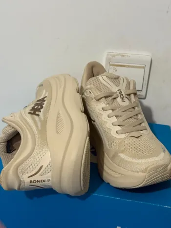 Hoka Bondi 9 bike usato — immagine 14 di 15
