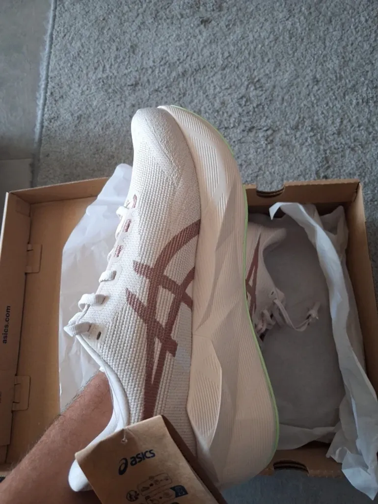 Gebrauchtes Asics Novablast 6 bike — Bild 4 von 10