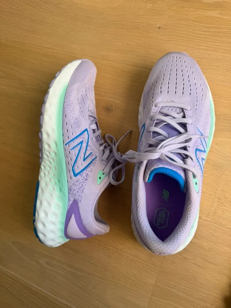 Použité New Balance Laufschuhe Sportschuhe 41, 5 bike — obrázek 2 z 4